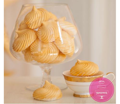 Безе Золотые мотивы