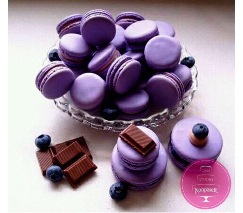 Макаронс В фиолетовых тонах