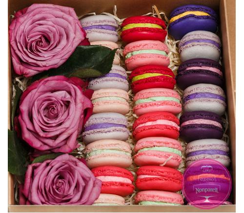 Макаронс Ассорти с цветами (набор)