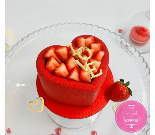 Бенто-торт Сердечко с клубникой