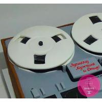 Торт Святковий Бобінний магнітофон Торт Святковий Бобінний магнітофон