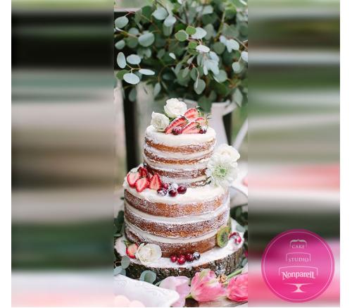 Торт Свадебный В стиле рустик с клубникой