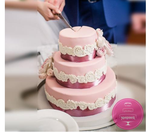 Торт Свадебный Вензеля и розы