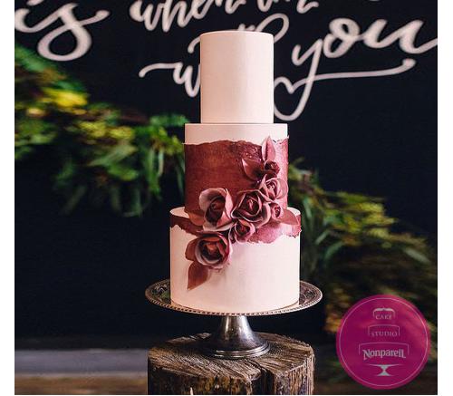 Торт Свадебный Бордовые розы