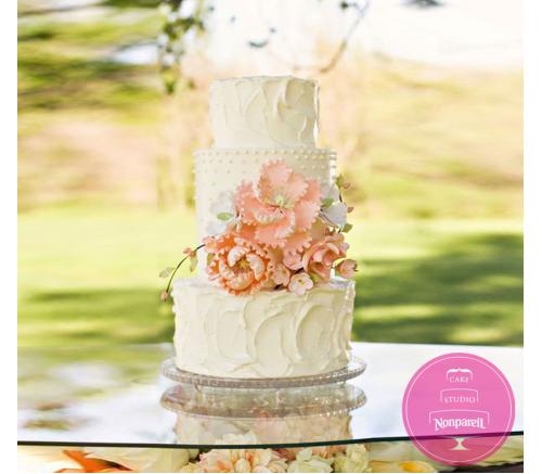 Торт Свадебный Персиковые цветы на креме