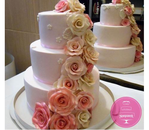 Торт Свадебный Розовые розы